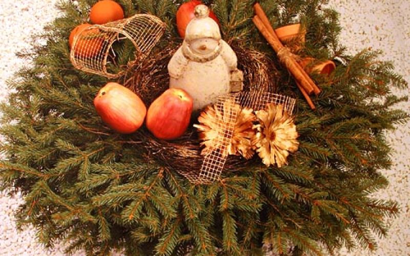 Dekoracja urn i świeczników